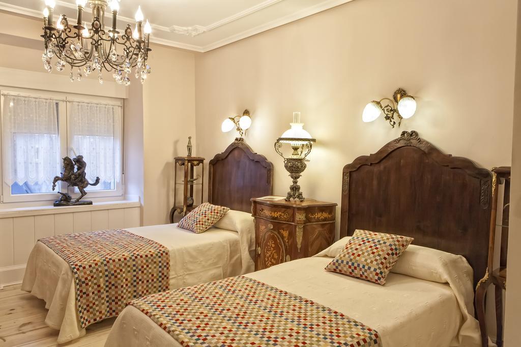 Hostal Boutique Puerta Del Sol トレラベーガ 部屋 写真