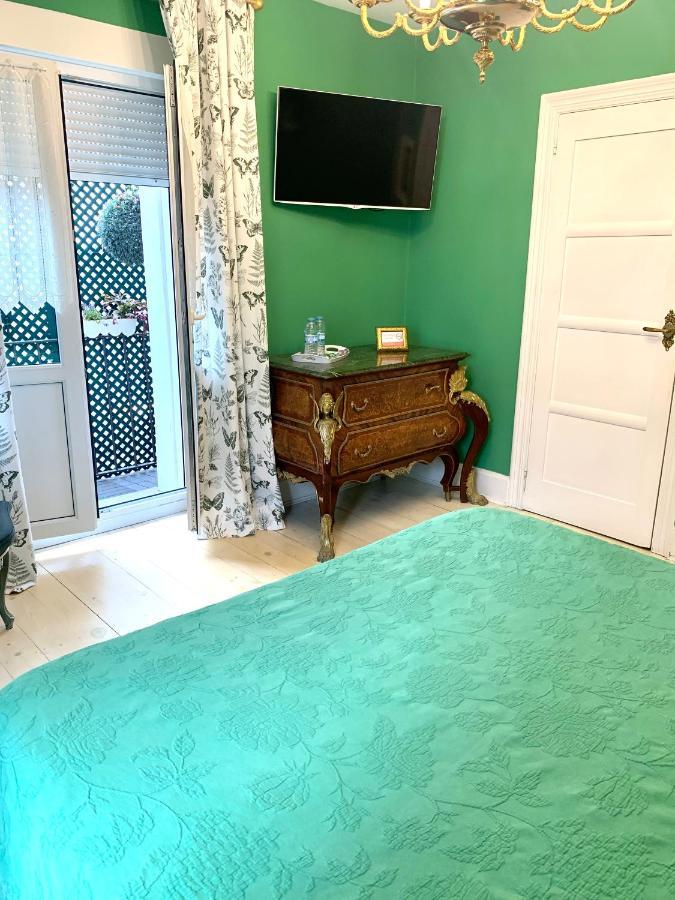 Hostal Boutique Puerta Del Sol トレラベーガ エクステリア 写真