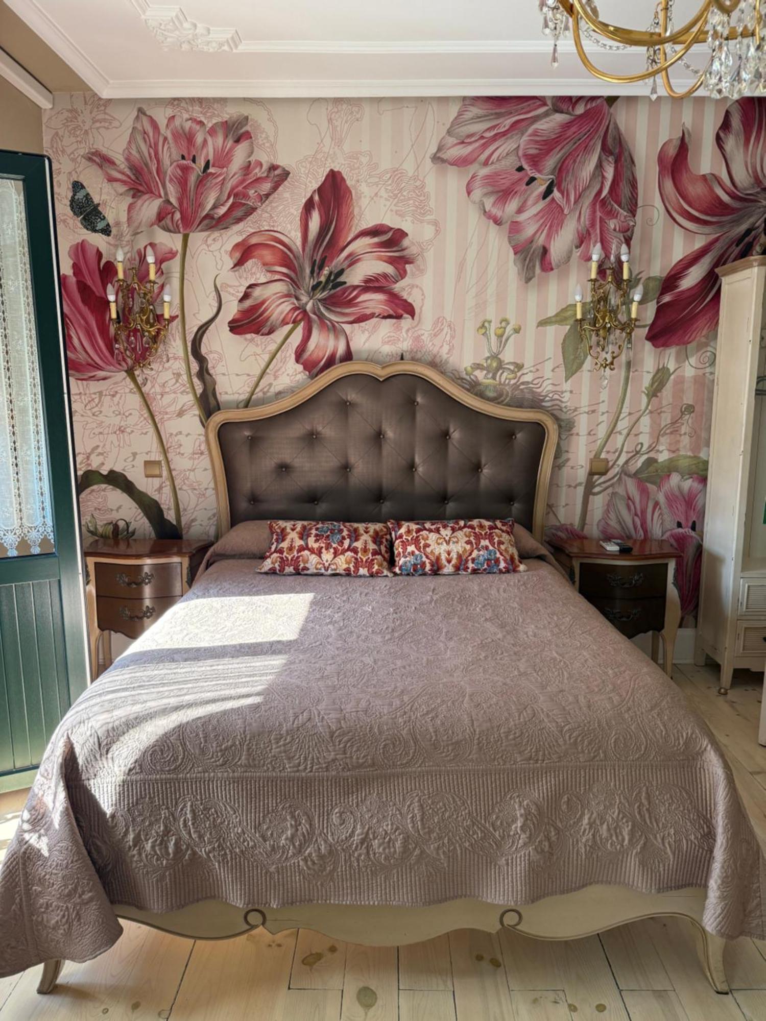 Hostal Boutique Puerta Del Sol トレラベーガ エクステリア 写真